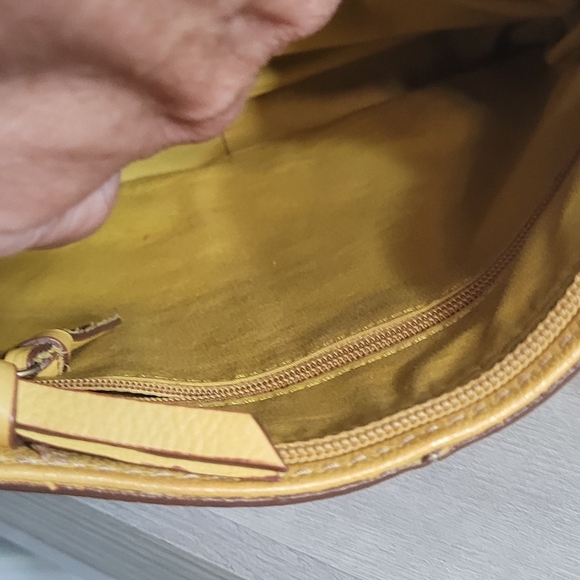 Fossil Vintage Butterfly Mustard Yellow Leather‎ Crossbody Purse Bag - Picture 7 of 7